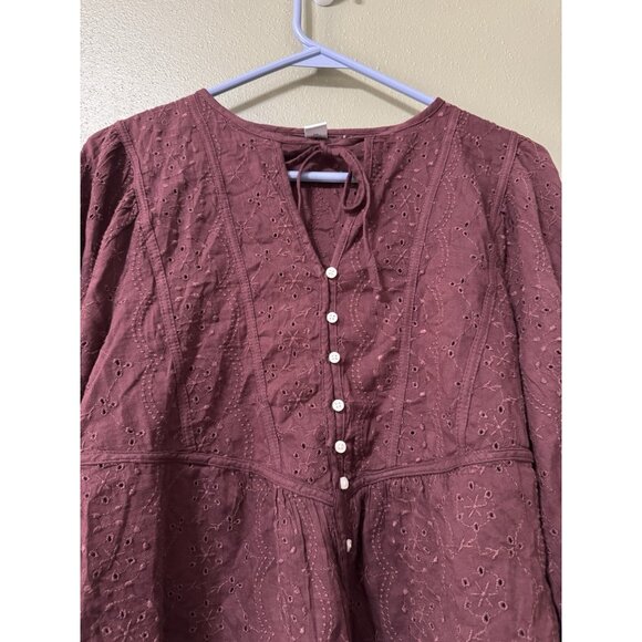 Old Navy Top Women Small Maroon Embroidered Eyelet Long Sleeve Peasant Boho - Picture 3 of 14